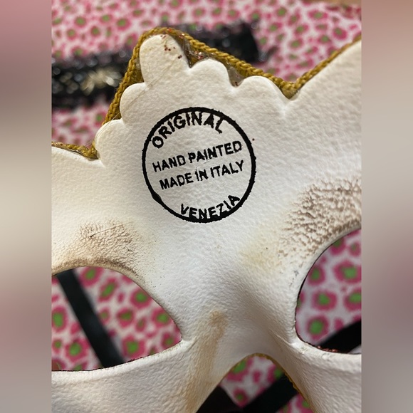 Halloween Items - Picture 5 of 5